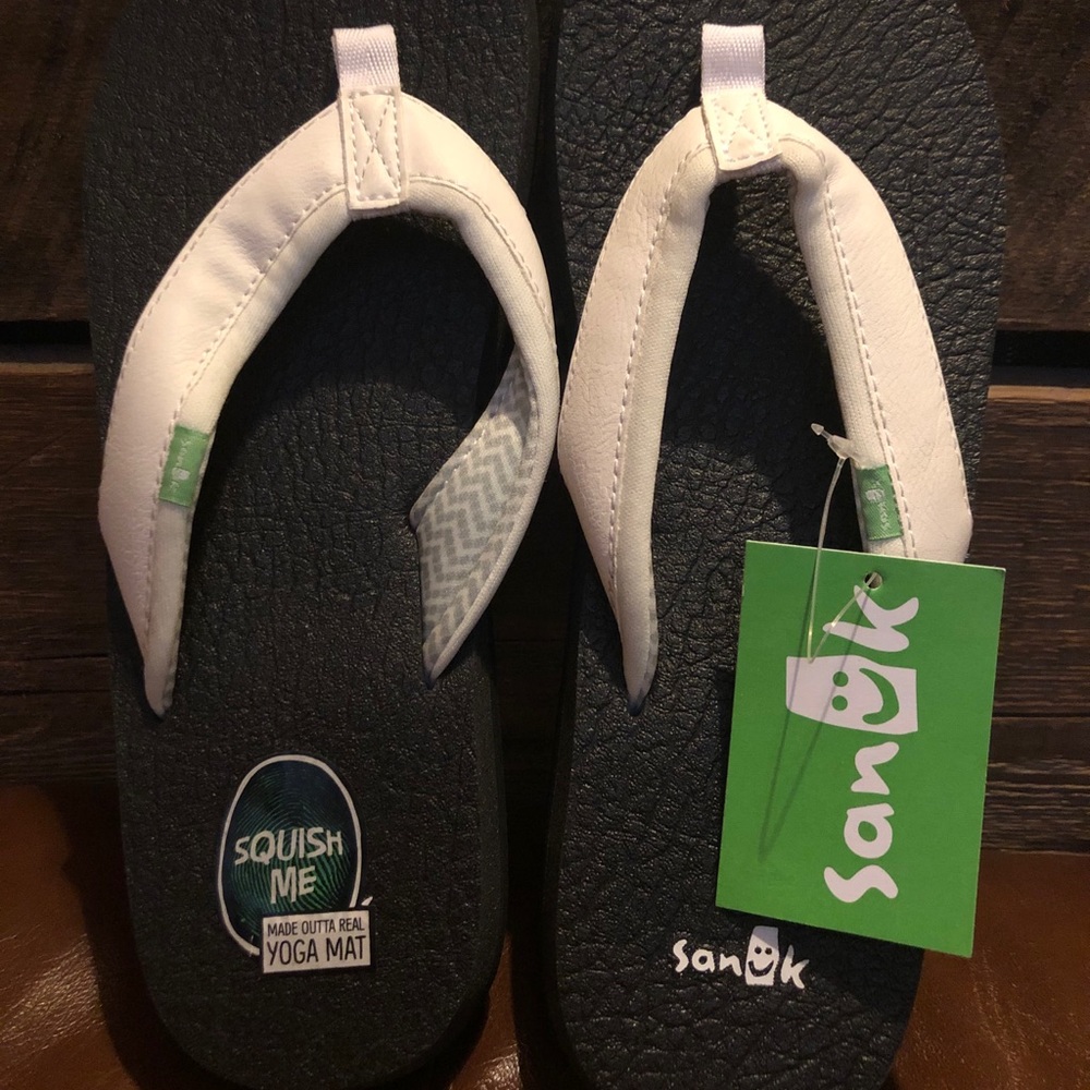 Sanuk flip flops